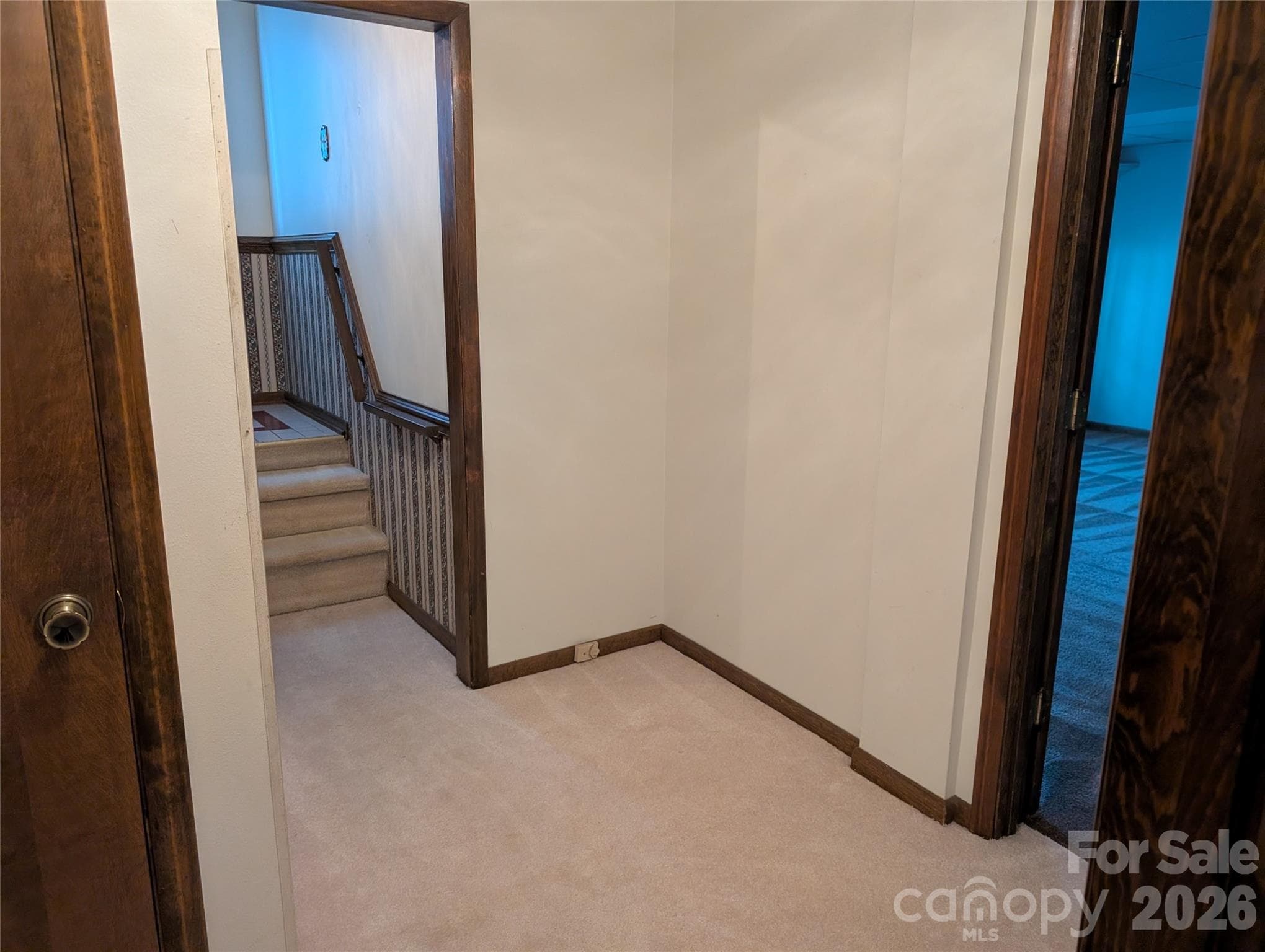 Sitting area or study area on lower floor - 3065 Woodstream Drive, Valdese