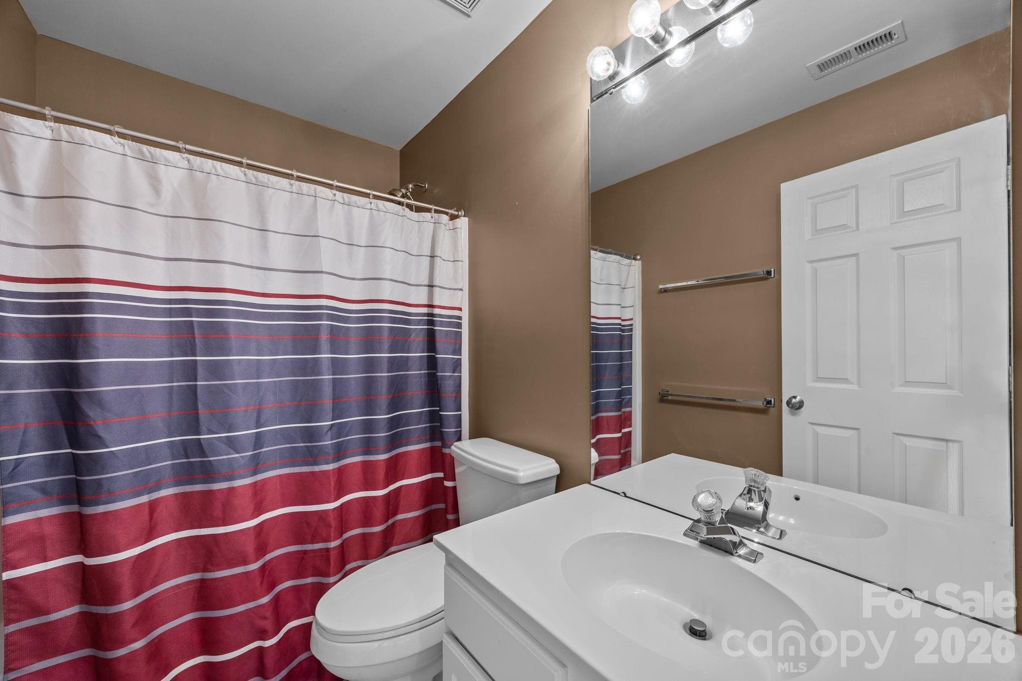 Single Family Residence at 11926 Hawick Valley Lane, Charlotte, photo 24 of 44