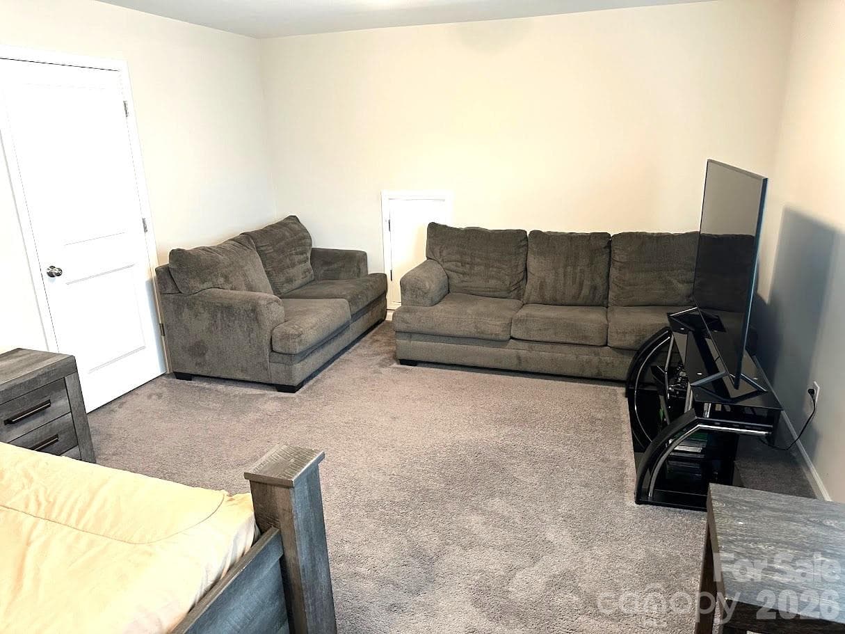 Single Family Residence at 1376 Whistling Lane, York, photo 15 of 28