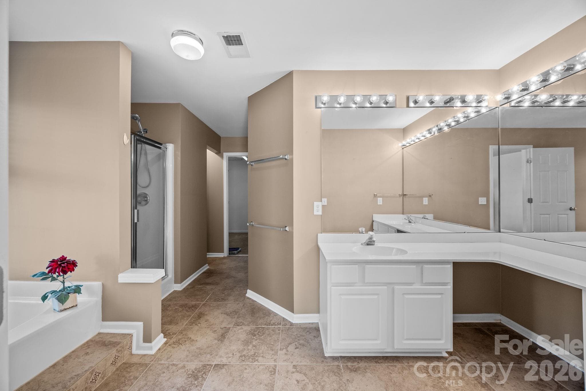 Single Family Residence at 11926 Hawick Valley Lane, Charlotte, photo 23 of 44