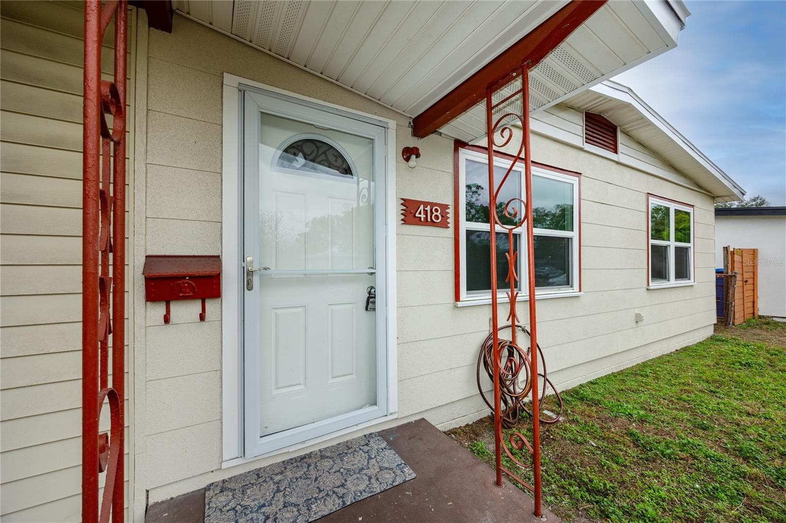 Single Family Residence at 418 39TH AVE N, ST PETERSBURG, photo 2 of 37