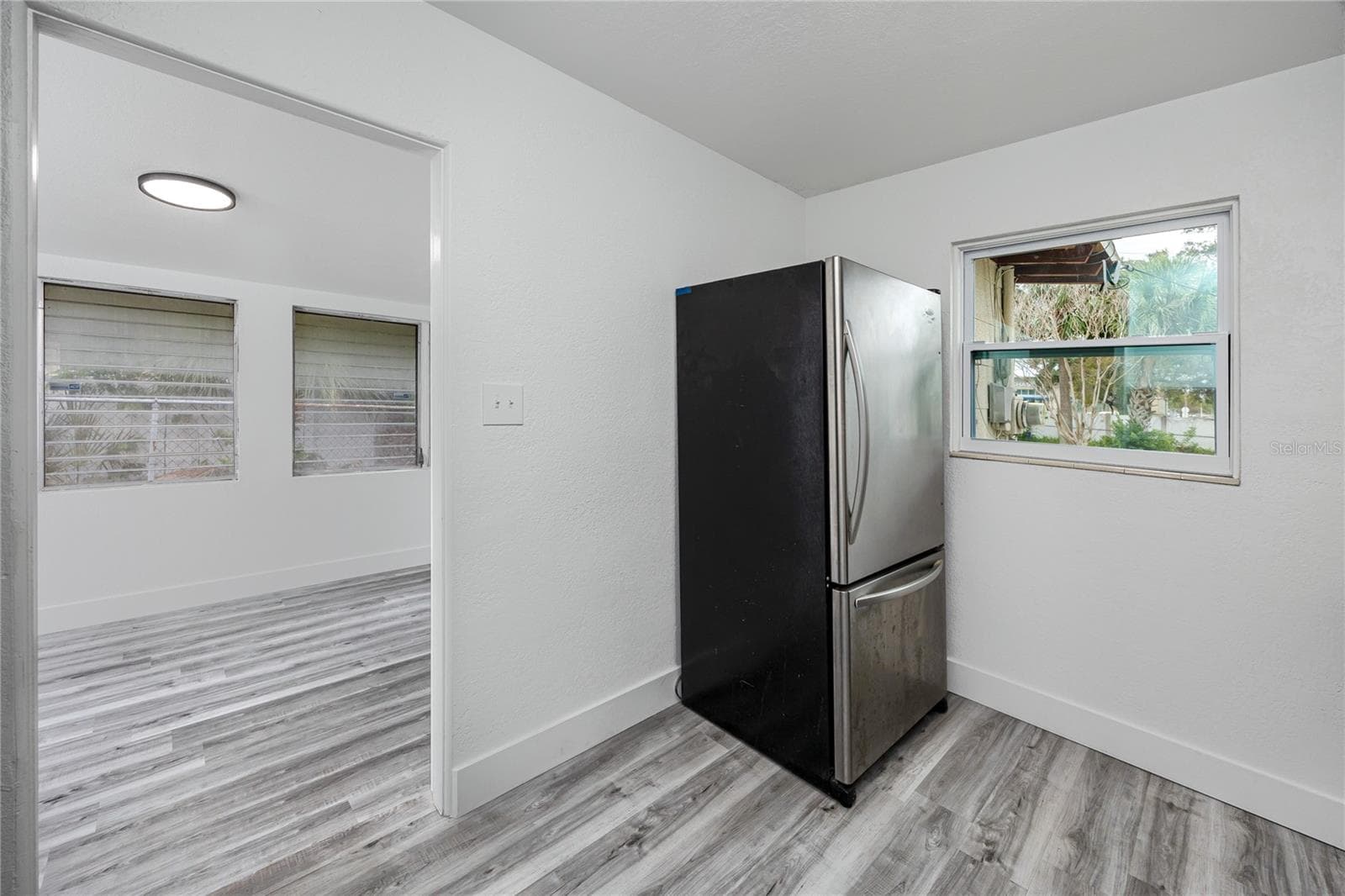 Single Family Residence at 418 39TH AVE N, ST PETERSBURG, photo 12 of 37