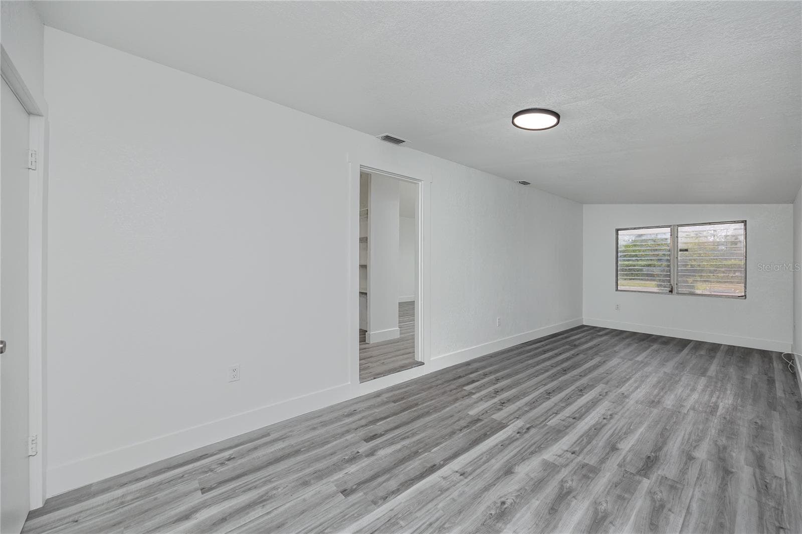 Bonus Room - 418 39TH AVE N, ST PETERSBURG