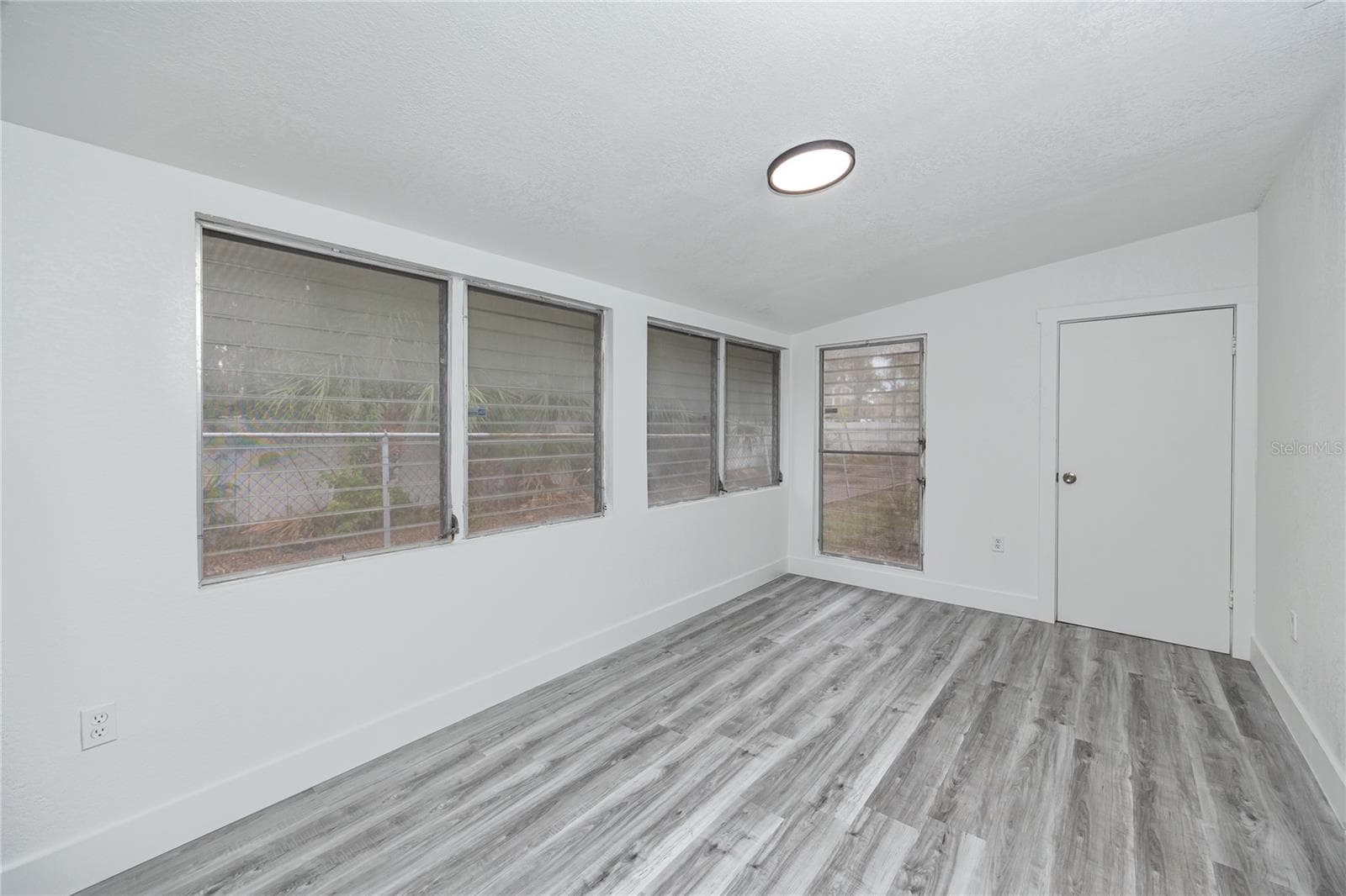Bonus Room - 418 39TH AVE N, ST PETERSBURG