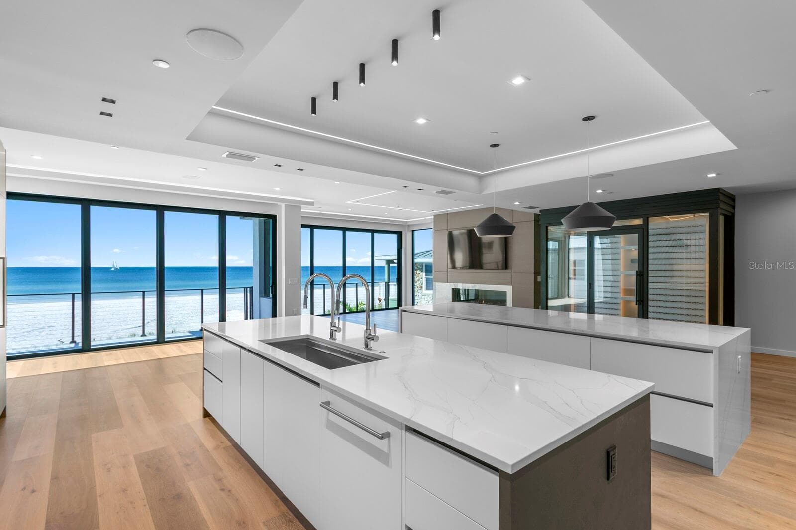 Single Family Residence at 70 GULF BLVD, INDIAN ROCKS BEACH, photo 19 of 77