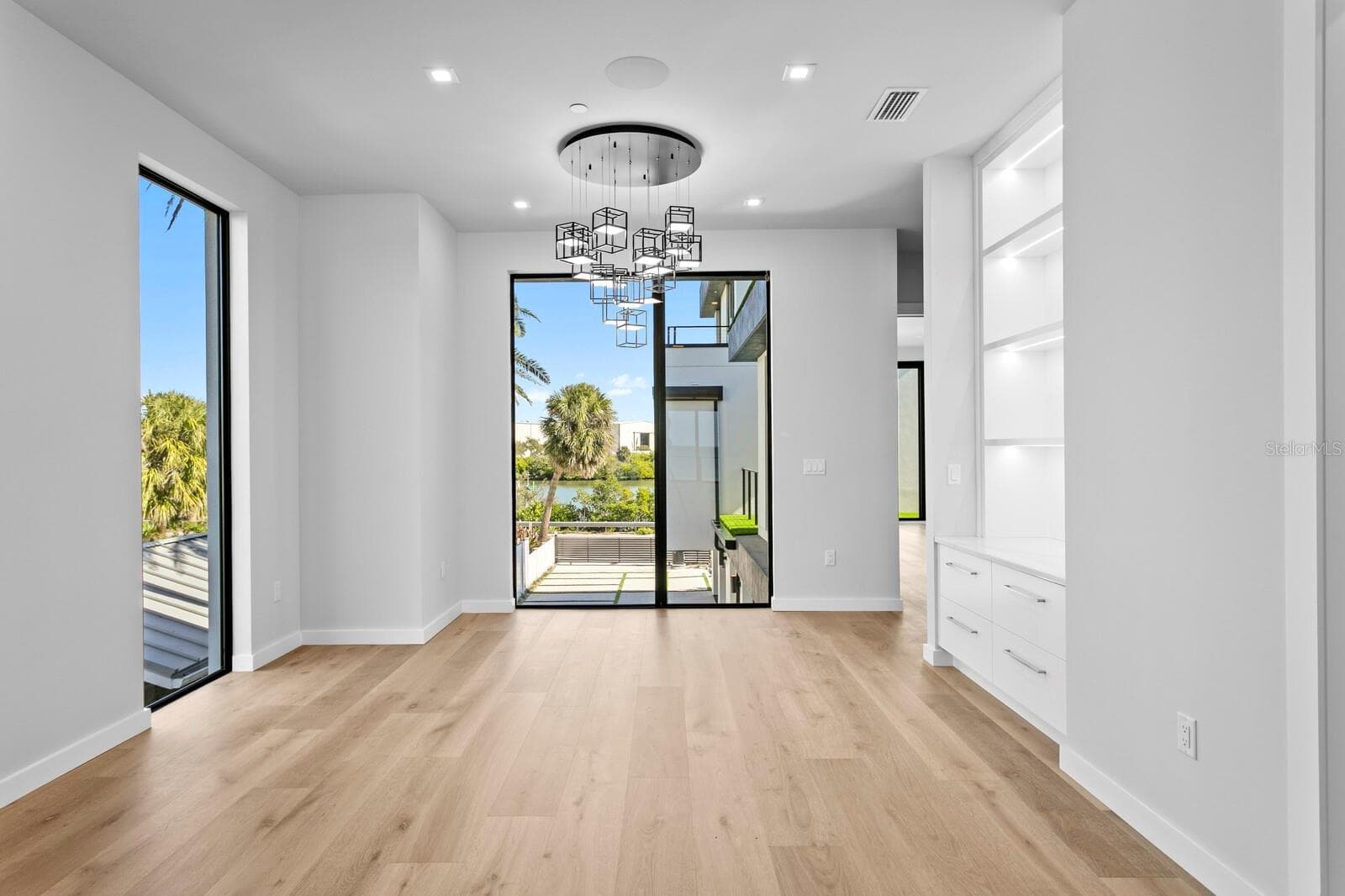 Single Family Residence at 70 GULF BLVD, INDIAN ROCKS BEACH, photo 25 of 77