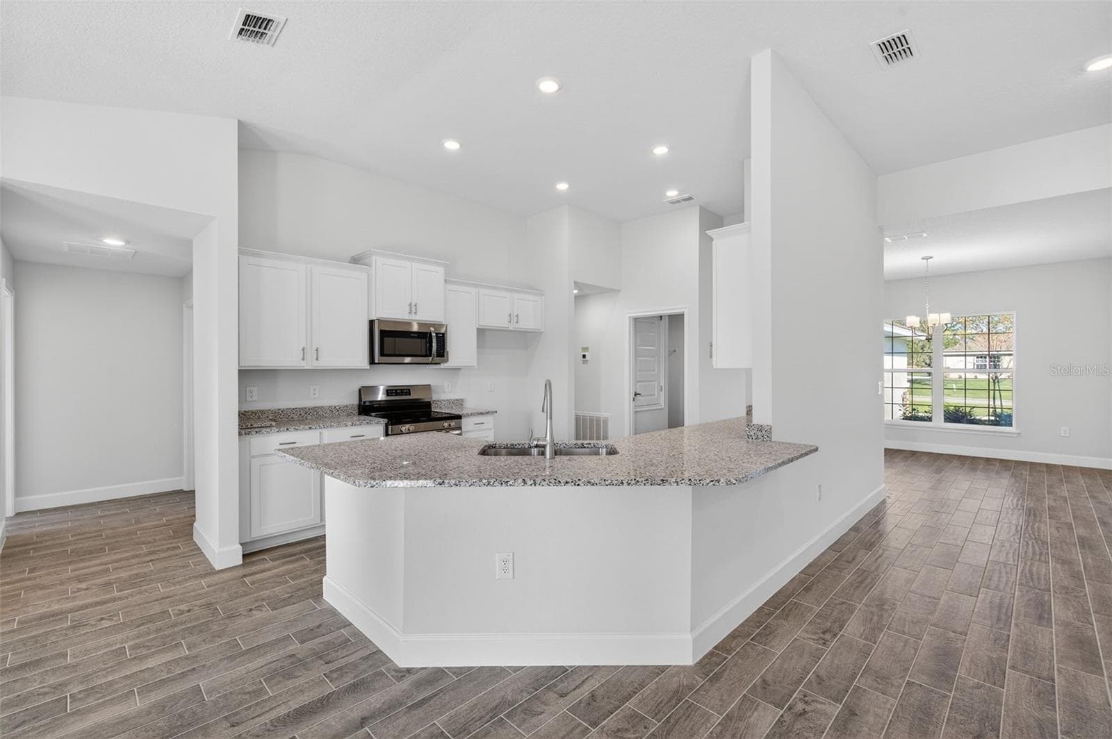Single Family Residence at 37298 HIDDEN VIEW CIR, DADE CITY, photo 21 of 78