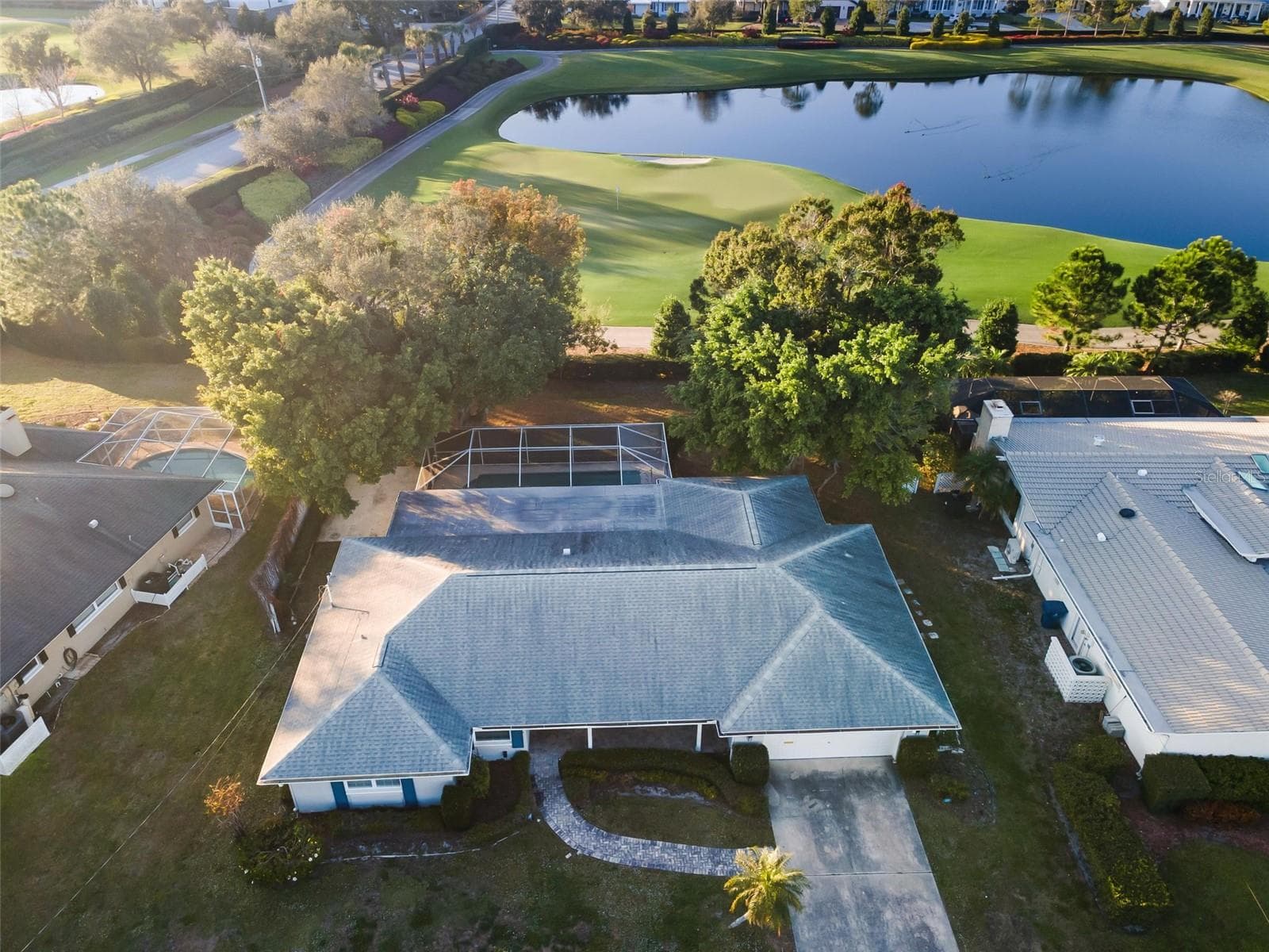 Single Family Residence at 4 HIBISCUS RD, BELLEAIR, photo 3 of 75