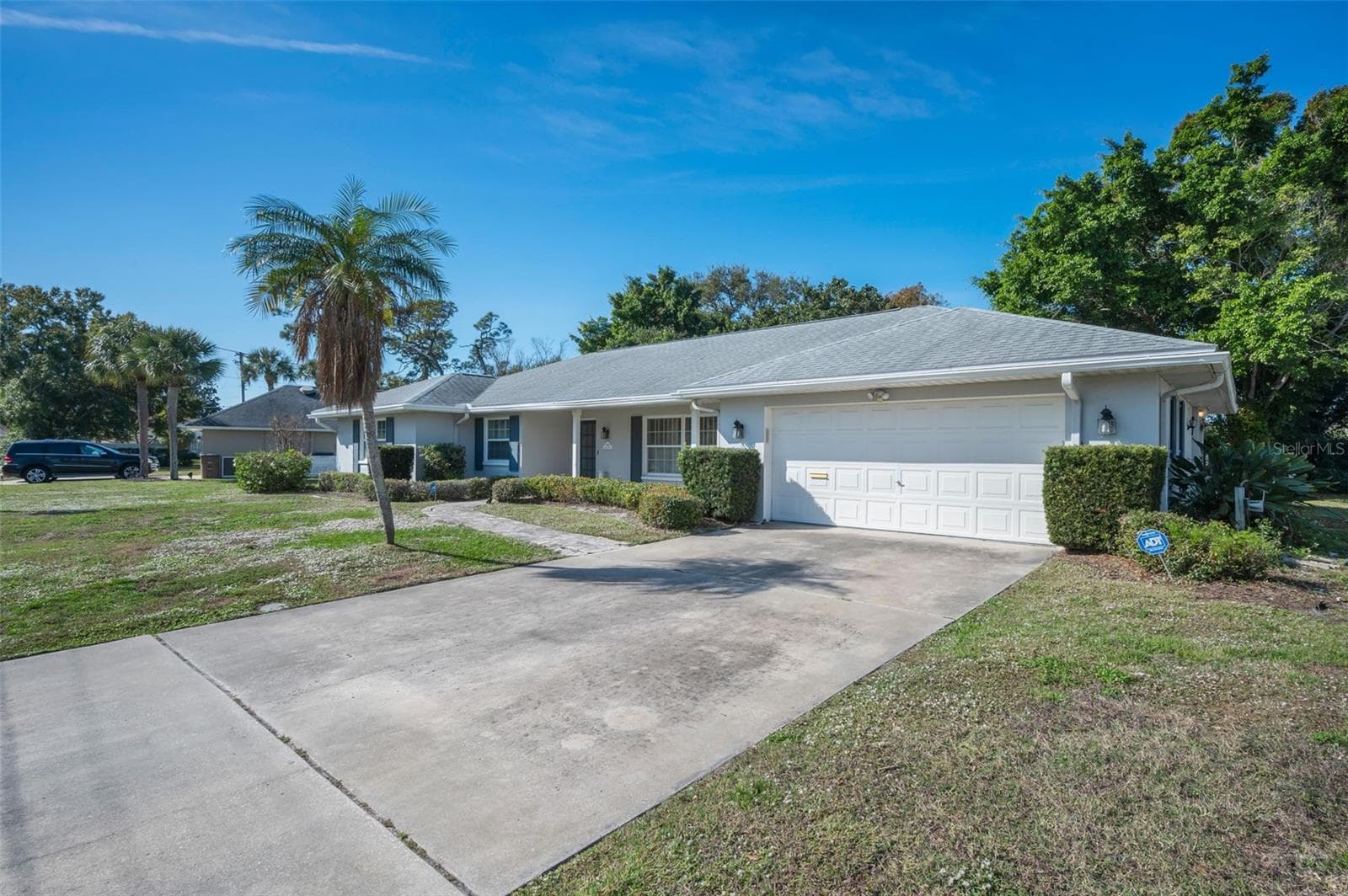 Single Family Residence at 4 HIBISCUS RD, BELLEAIR, photo 10 of 75