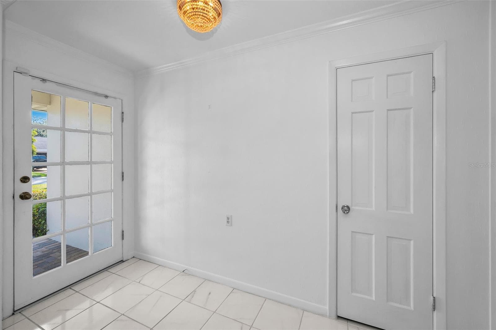 Single Family Residence at 4 HIBISCUS RD, BELLEAIR, photo 15 of 75