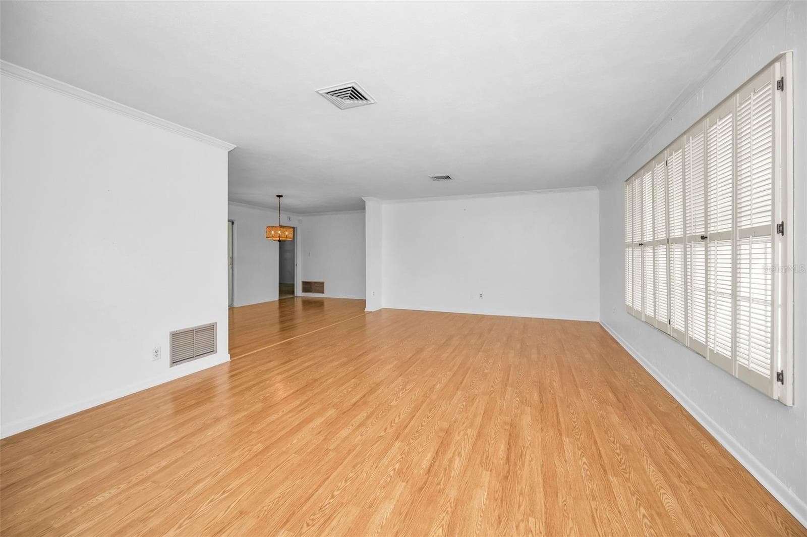 Single Family Residence at 4 HIBISCUS RD, BELLEAIR, photo 18 of 75
