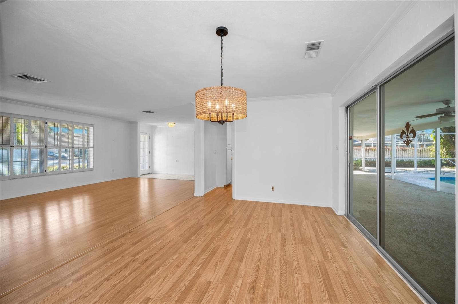 Single Family Residence at 4 HIBISCUS RD, BELLEAIR, photo 23 of 75