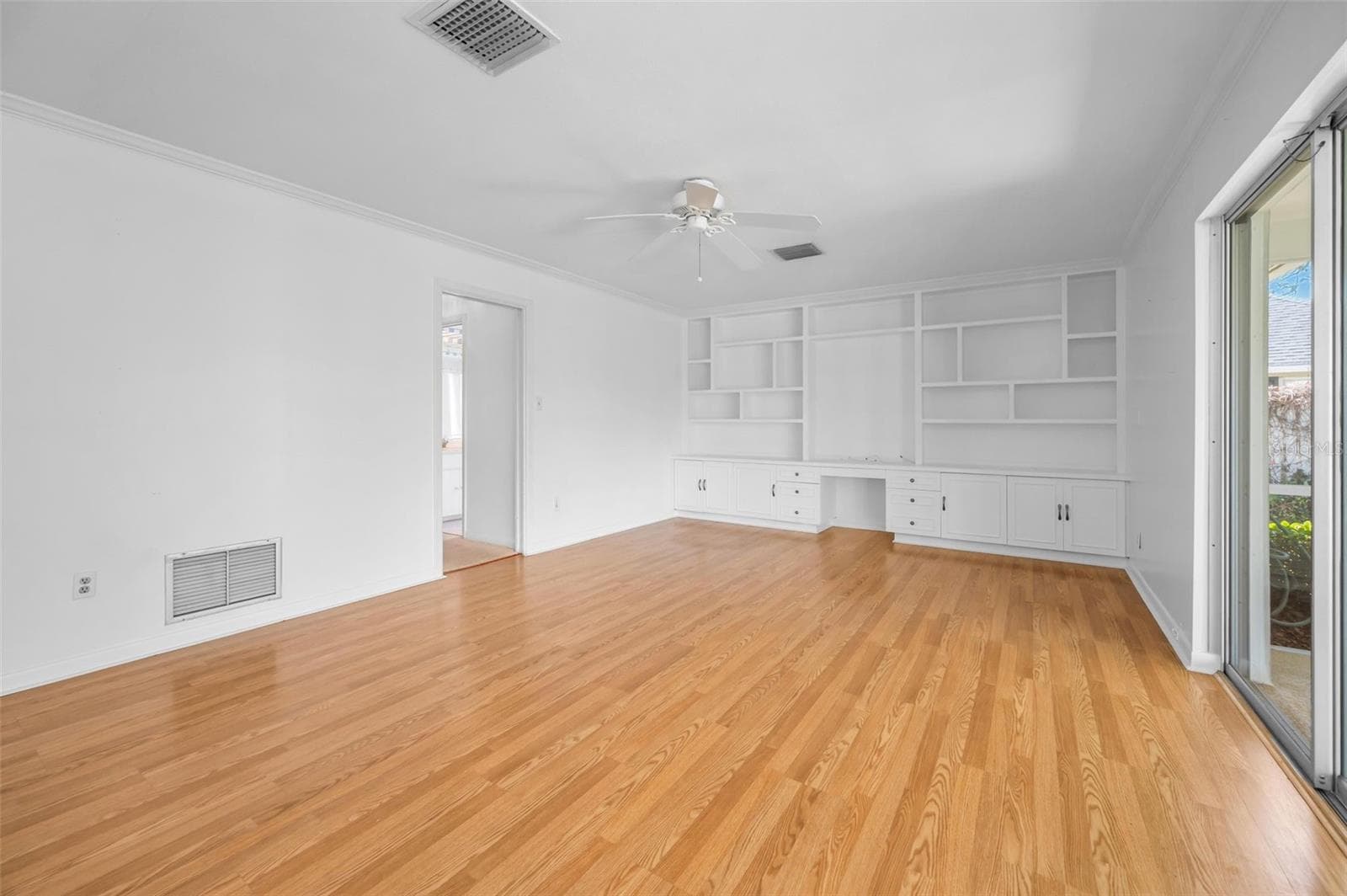 Single Family Residence at 4 HIBISCUS RD, BELLEAIR, photo 33 of 75