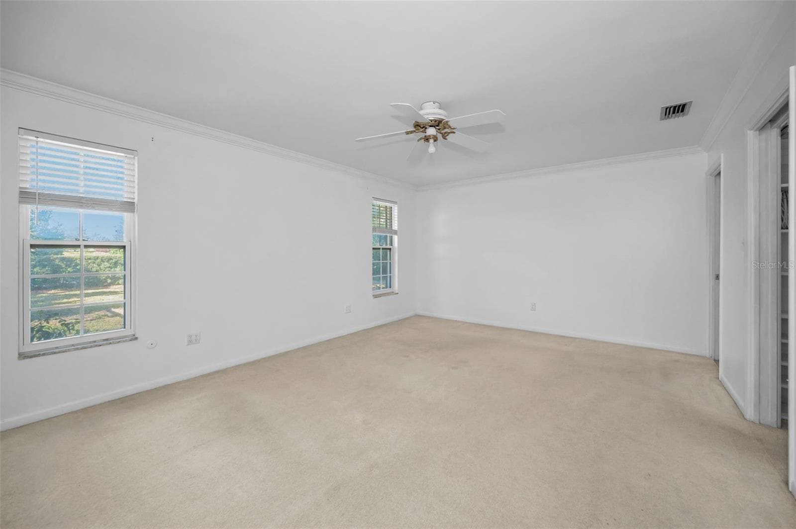 Single Family Residence at 4 HIBISCUS RD, BELLEAIR, photo 34 of 75