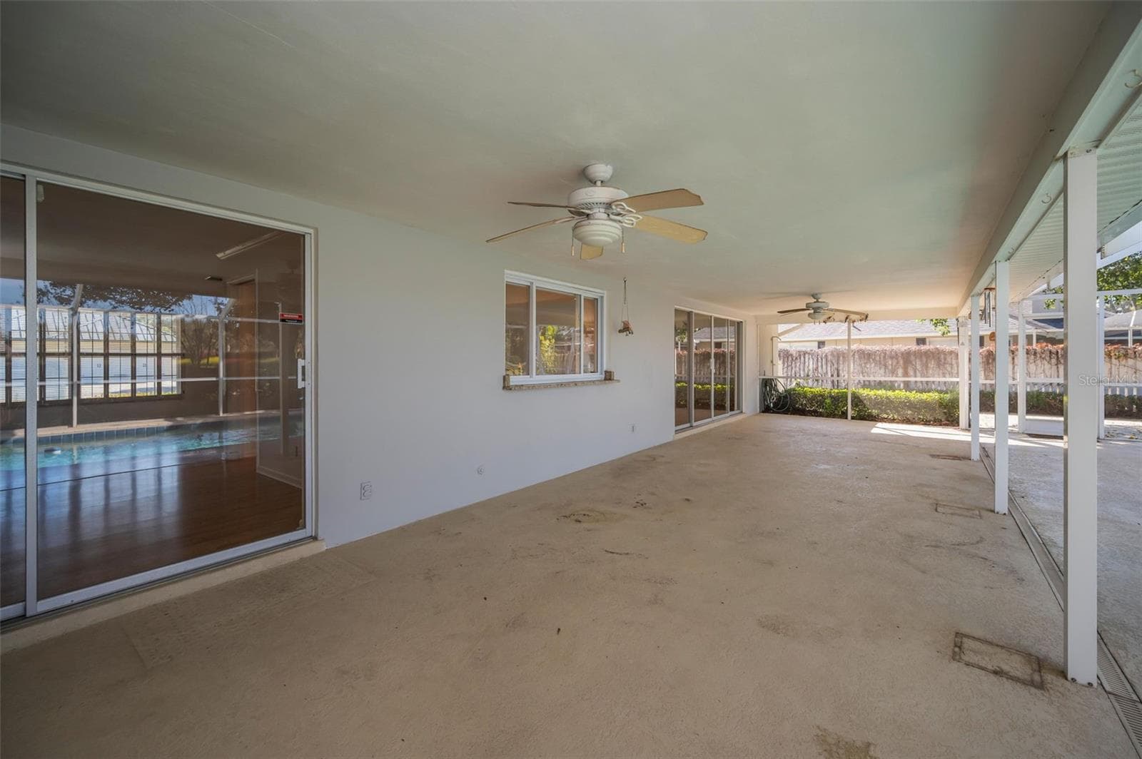 Single Family Residence at 4 HIBISCUS RD, BELLEAIR, photo 49 of 75