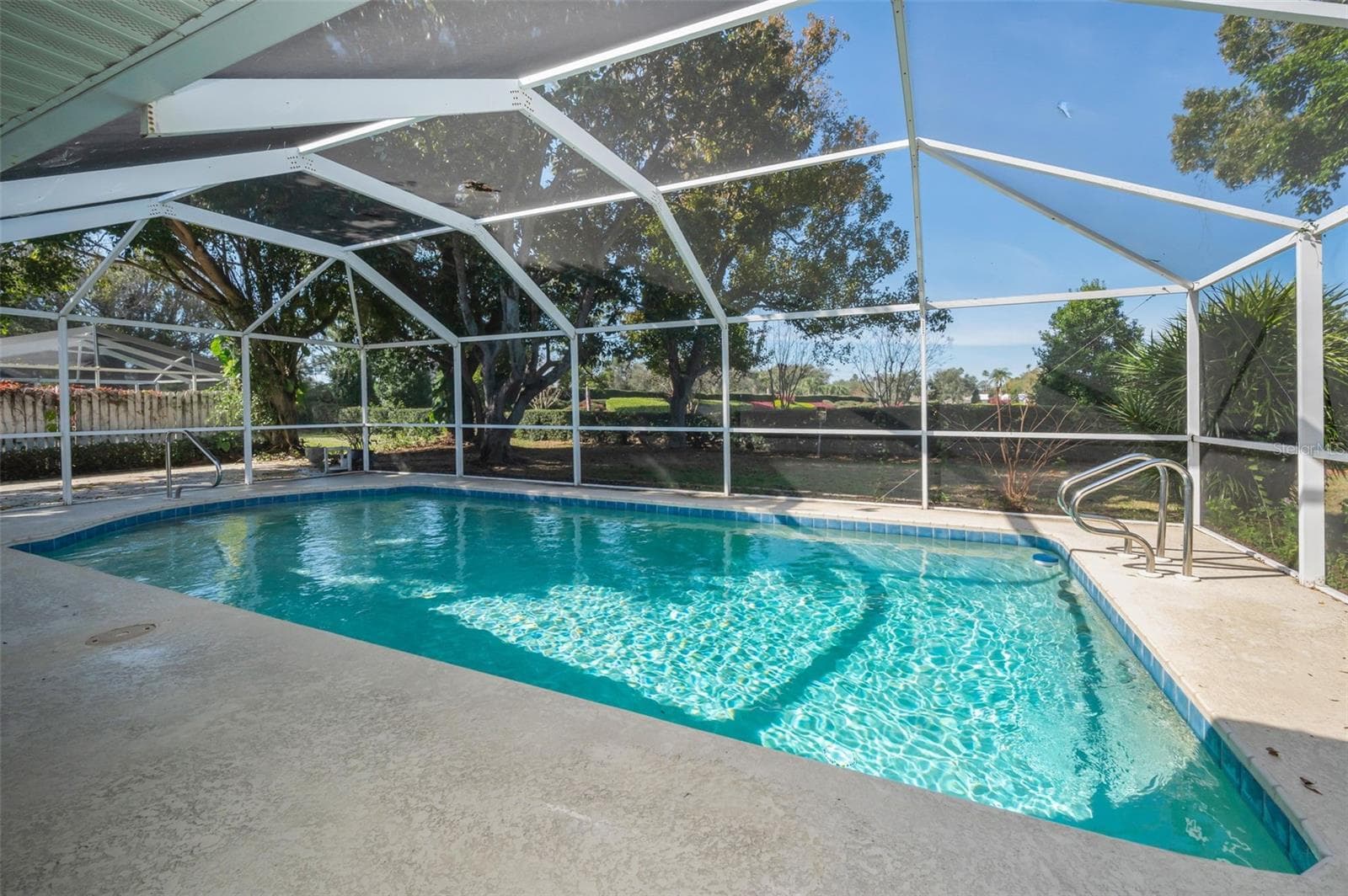 Single Family Residence at 4 HIBISCUS RD, BELLEAIR, photo 51 of 75