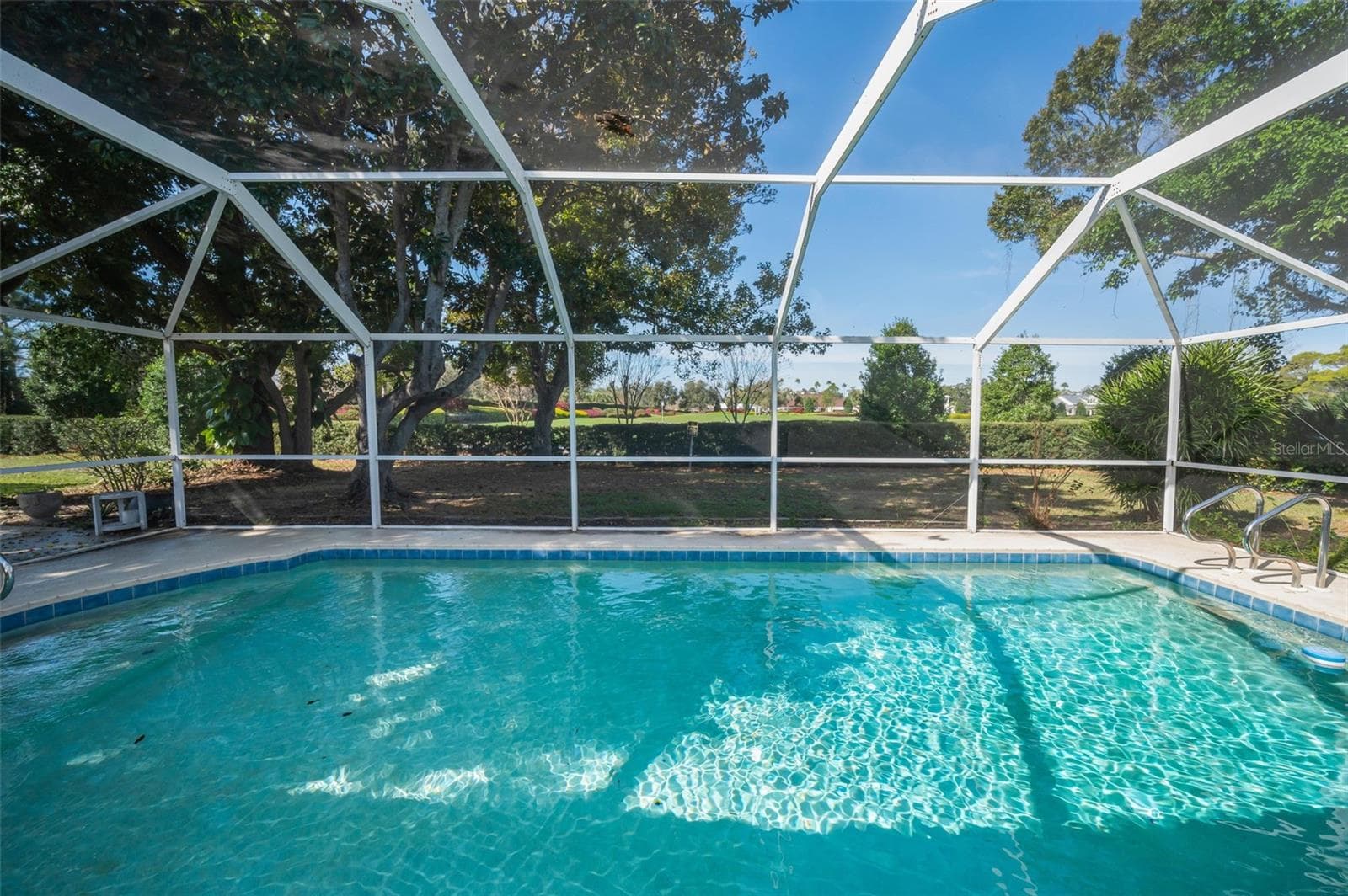 Single Family Residence at 4 HIBISCUS RD, BELLEAIR, photo 52 of 75