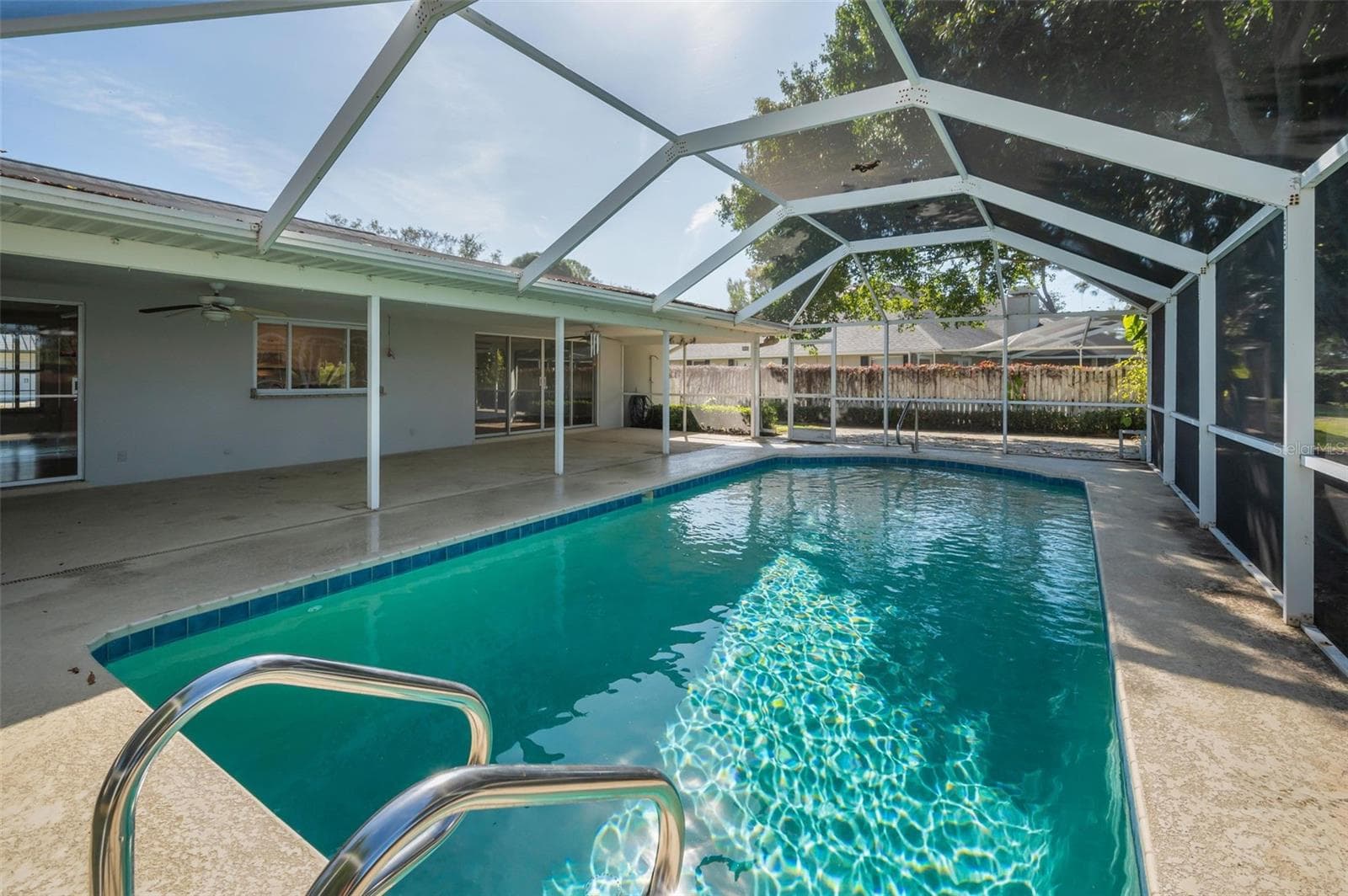 Single Family Residence at 4 HIBISCUS RD, BELLEAIR, photo 55 of 75