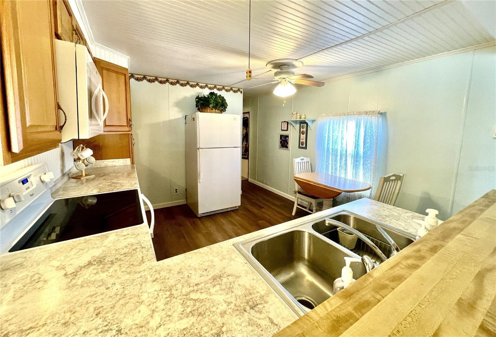 Mobile Home at 6452 FLEETWOOD CT, NORTH PORT, photo 17 of 48