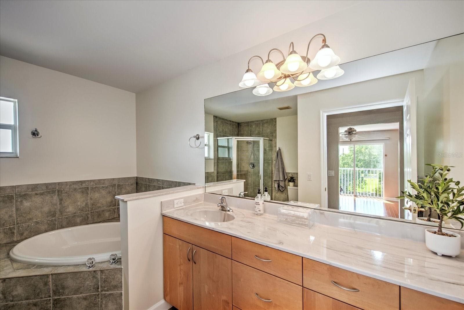 Single Family Residence at 4424 N CANAL CIR, NORTH FORT MYERS, photo 27 of 40
