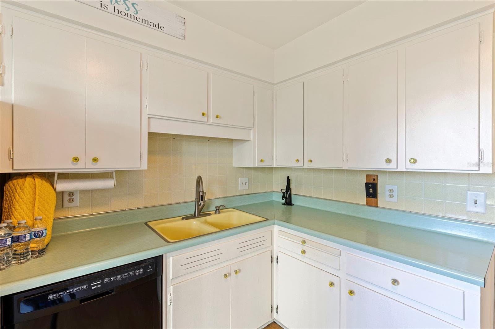 Condominium at 1036 NORTH SHORE DR NE #1, ST PETERSBURG, photo 12 of 38
