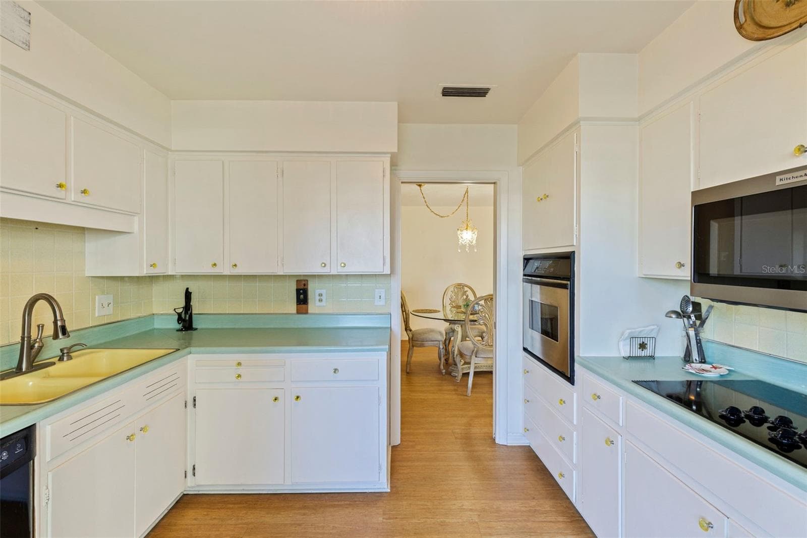 Condominium at 1036 NORTH SHORE DR NE #1, ST PETERSBURG, photo 14 of 38