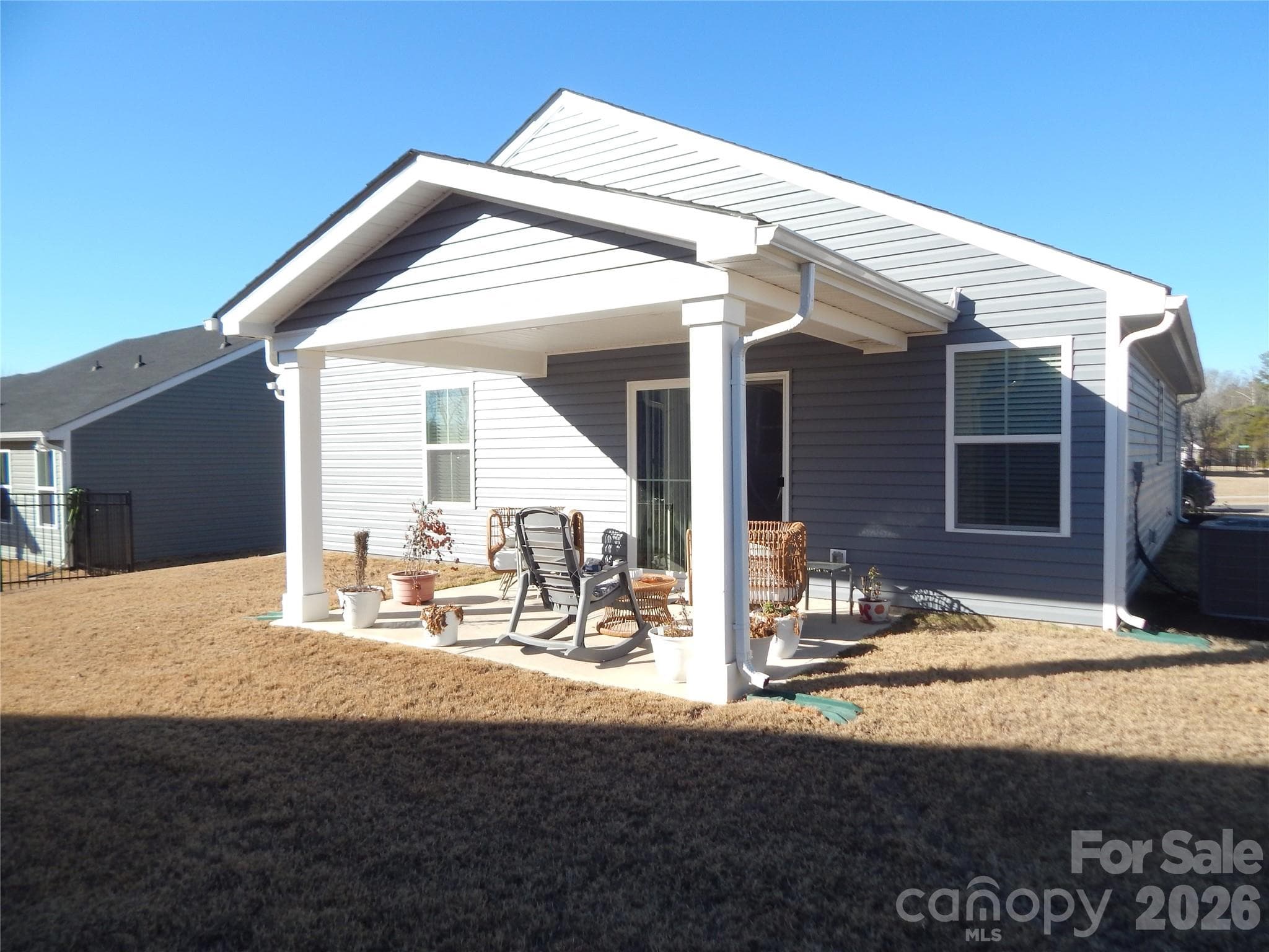Single Family Residence at 330 Damask Drive, Lancaster, photo 19 of 21