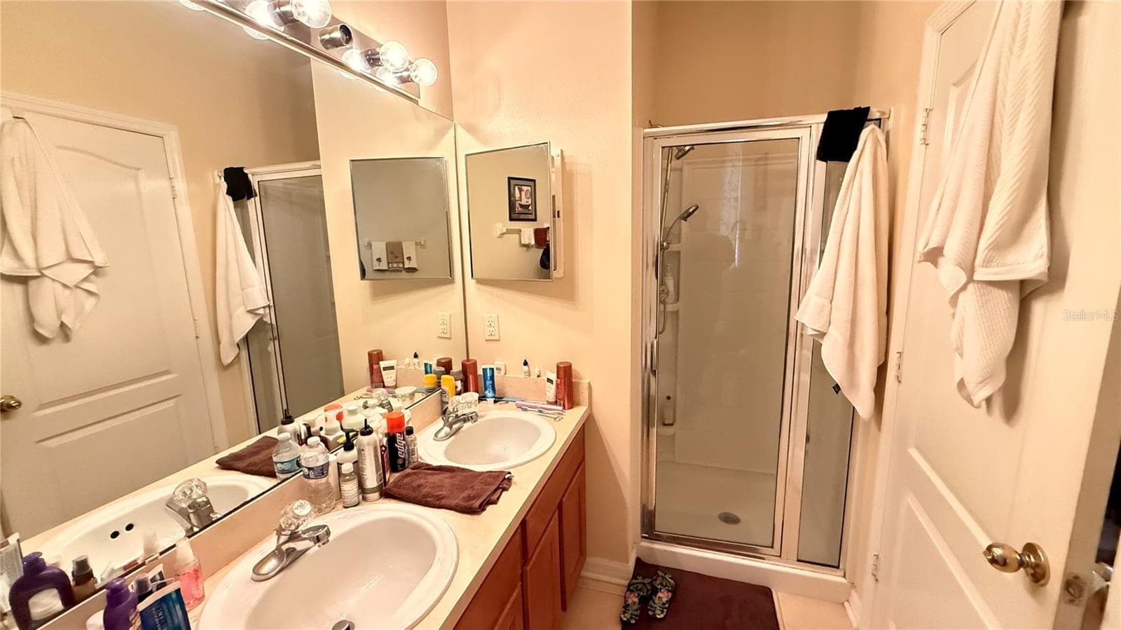Townhouse at 4670 CAPITAL BLVD, ST CLOUD, photo 13 of 19