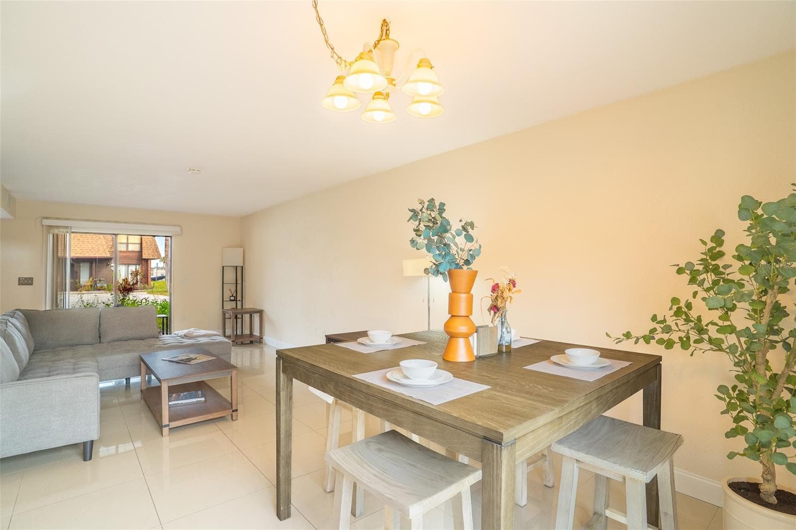 Townhouse at 1836 N CRYSTAL LAKE DR #104, LAKELAND, photo 5 of 31