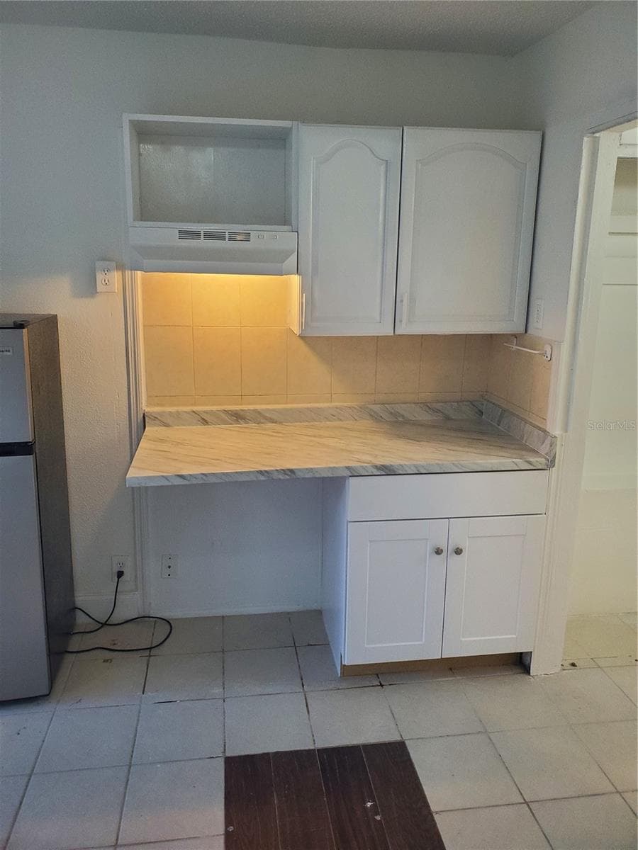Condo - Hotel at 7900 S ORANGE BLOSSOM TRL #1120, ORLANDO, photo 7 of 17