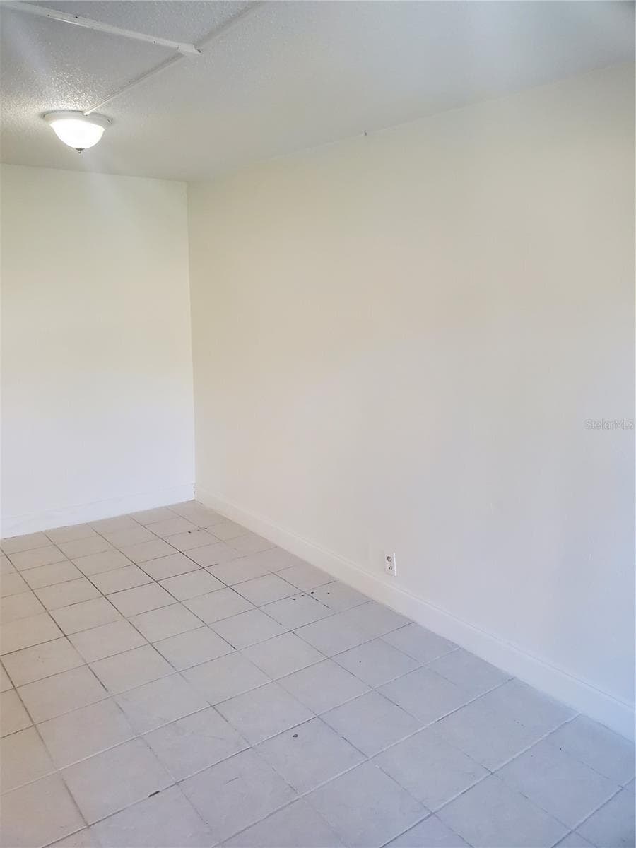 Condo - Hotel at 7900 S ORANGE BLOSSOM TRL #1120, ORLANDO, photo 8 of 17