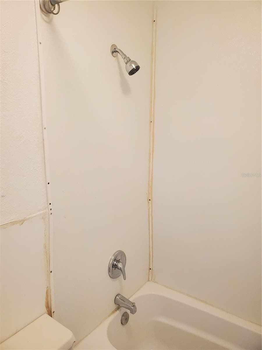 Condo - Hotel at 7900 S ORANGE BLOSSOM TRL #1120, ORLANDO, photo 13 of 17
