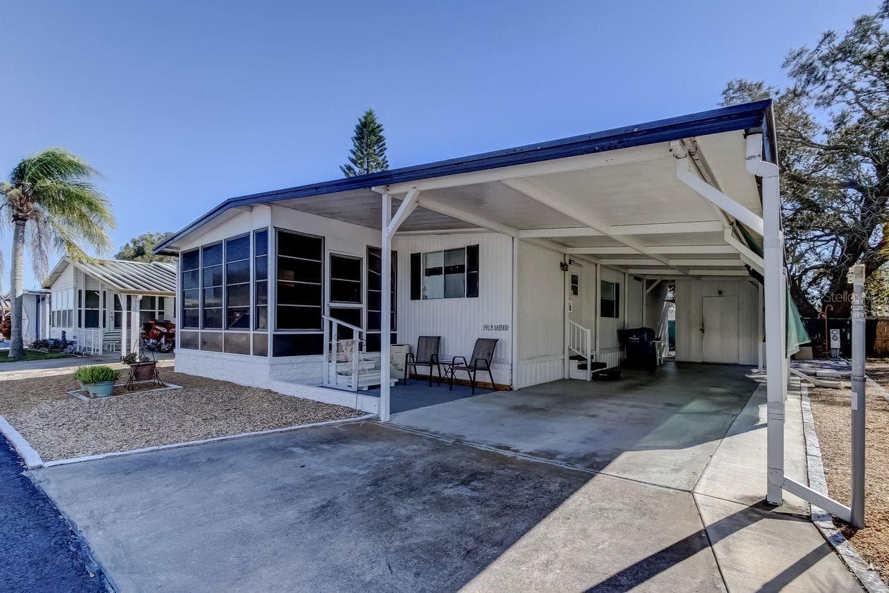 Manufactured Home at 3430 TIKI DR, HOLIDAY, photo 2 of 35
