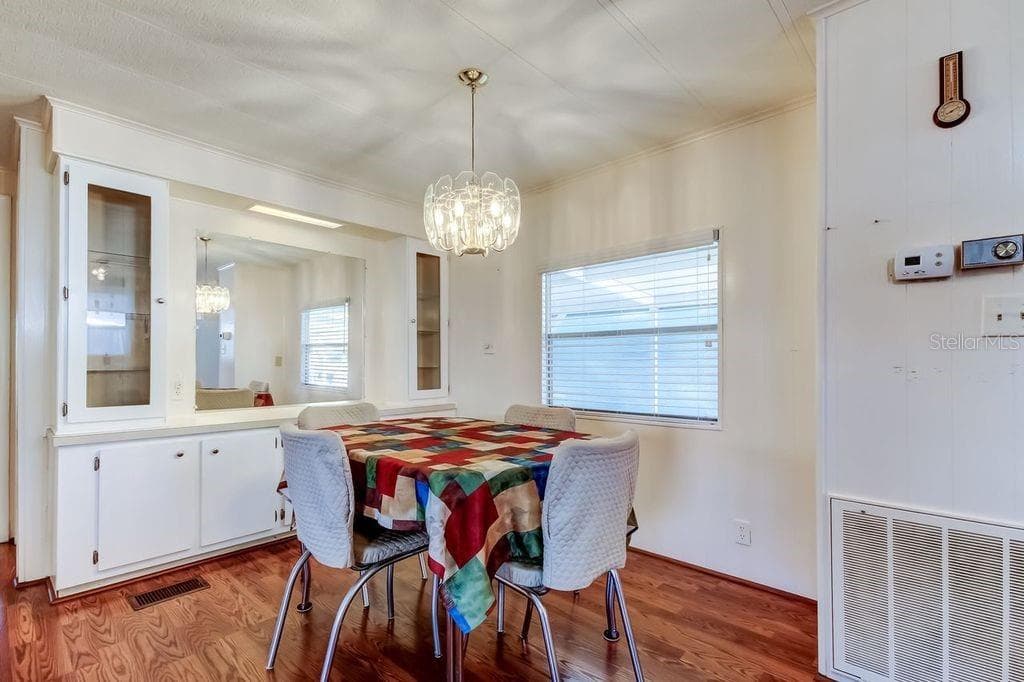 Manufactured Home at 3430 TIKI DR, HOLIDAY, photo 11 of 35