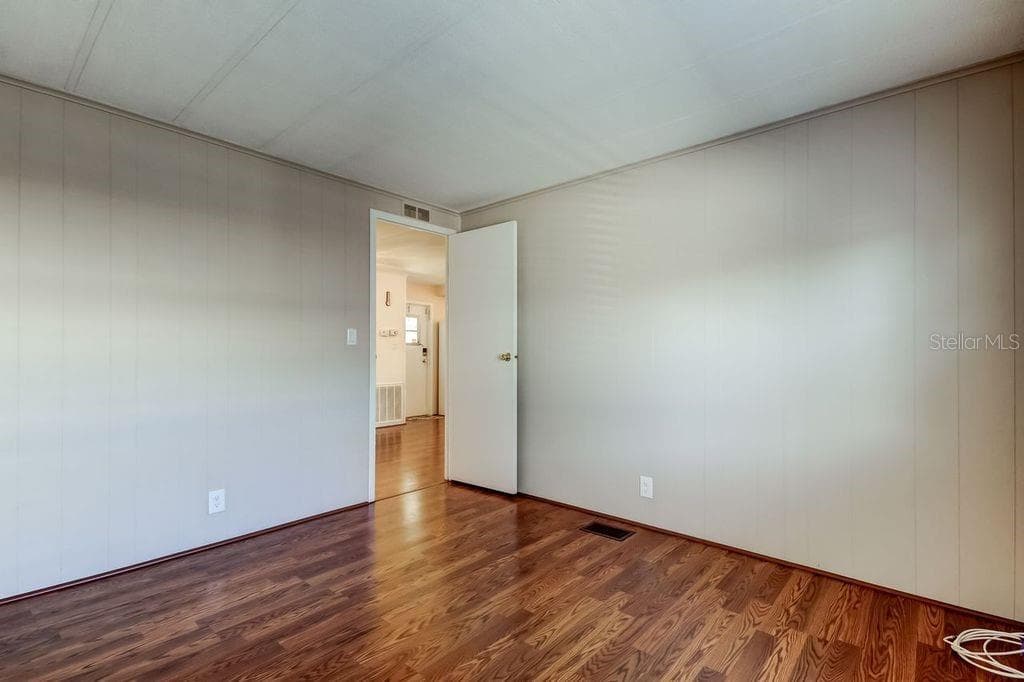 Manufactured Home at 3430 TIKI DR, HOLIDAY, photo 25 of 35
