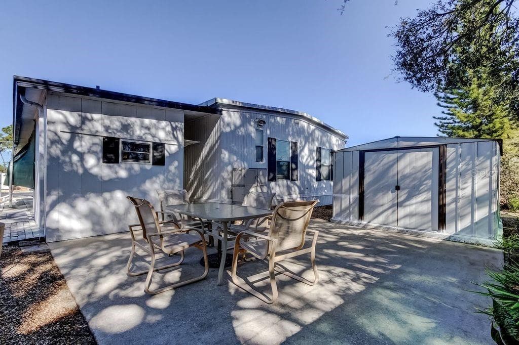 Manufactured Home at 3430 TIKI DR, HOLIDAY, photo 32 of 35