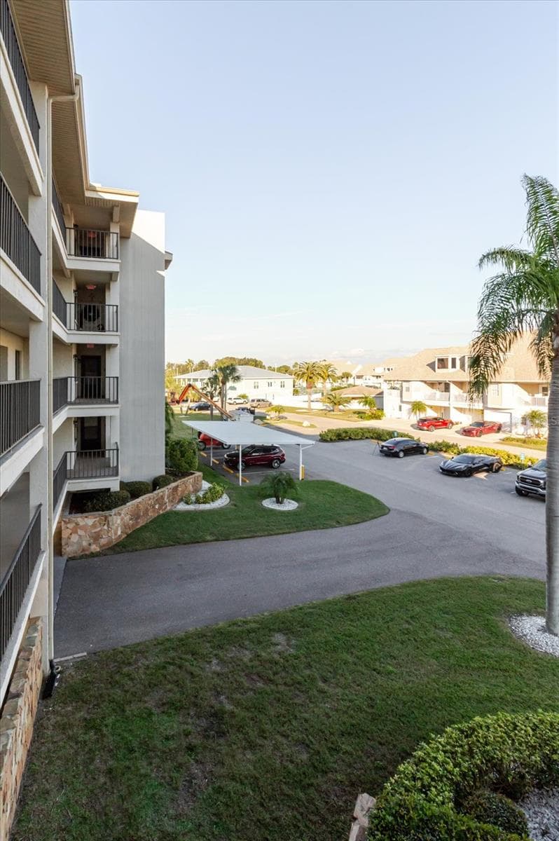 Condominium at 8211 BRENT ST #828, PORT RICHEY, photo 23 of 81