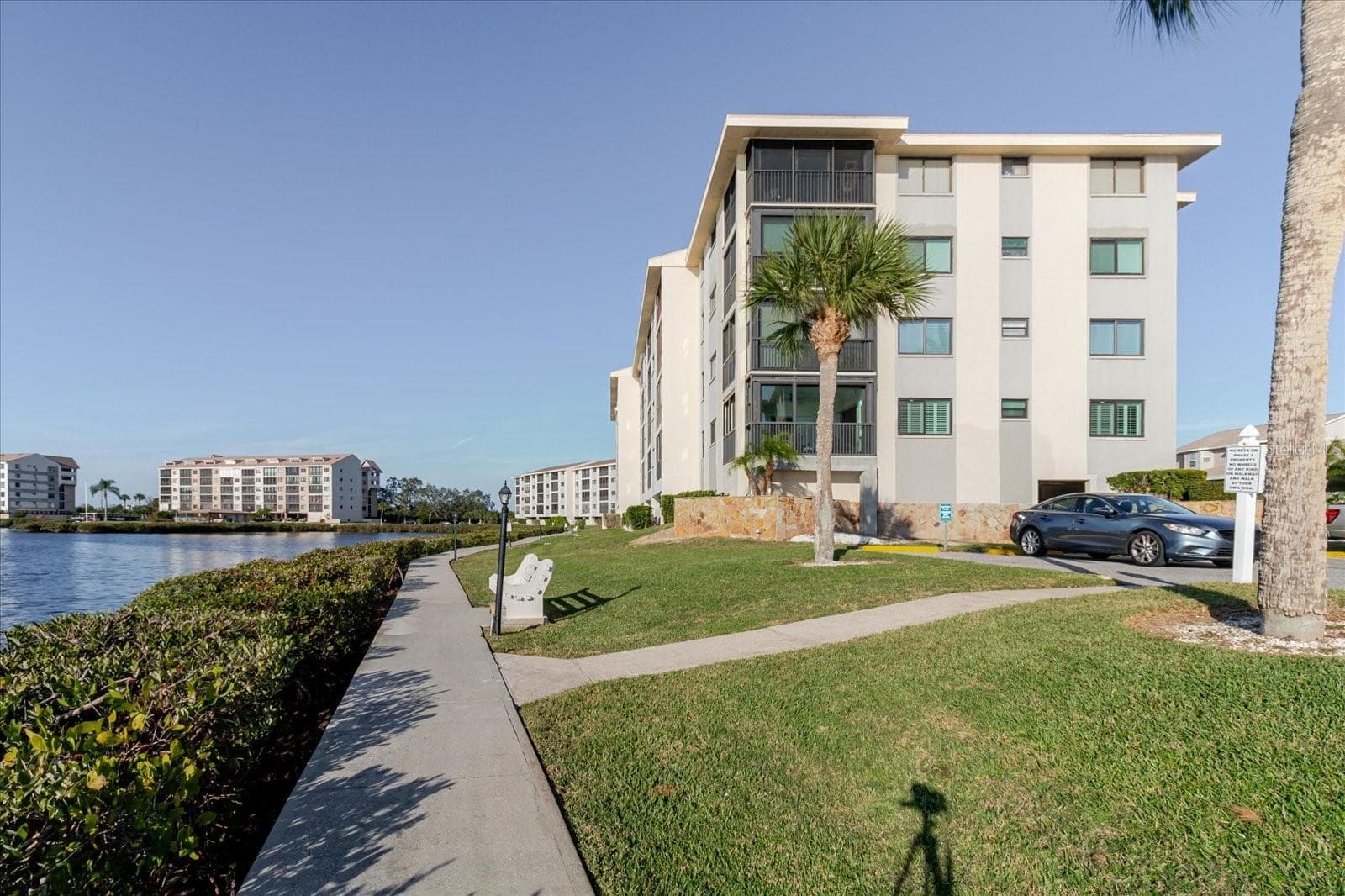 Condominium at 8211 BRENT ST #828, PORT RICHEY, photo 32 of 81