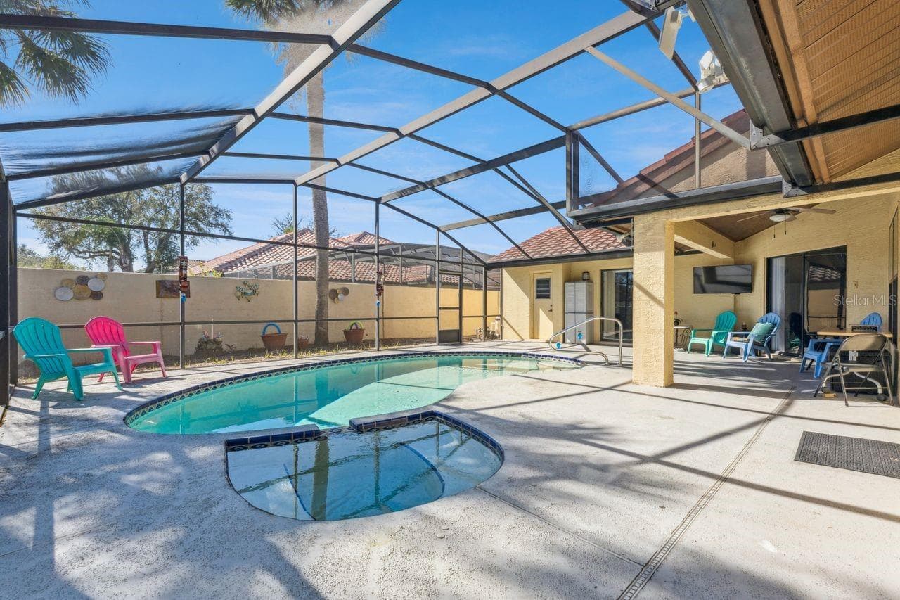 Backyard pool and spa - 8215 ROLLA CT, ORLANDO