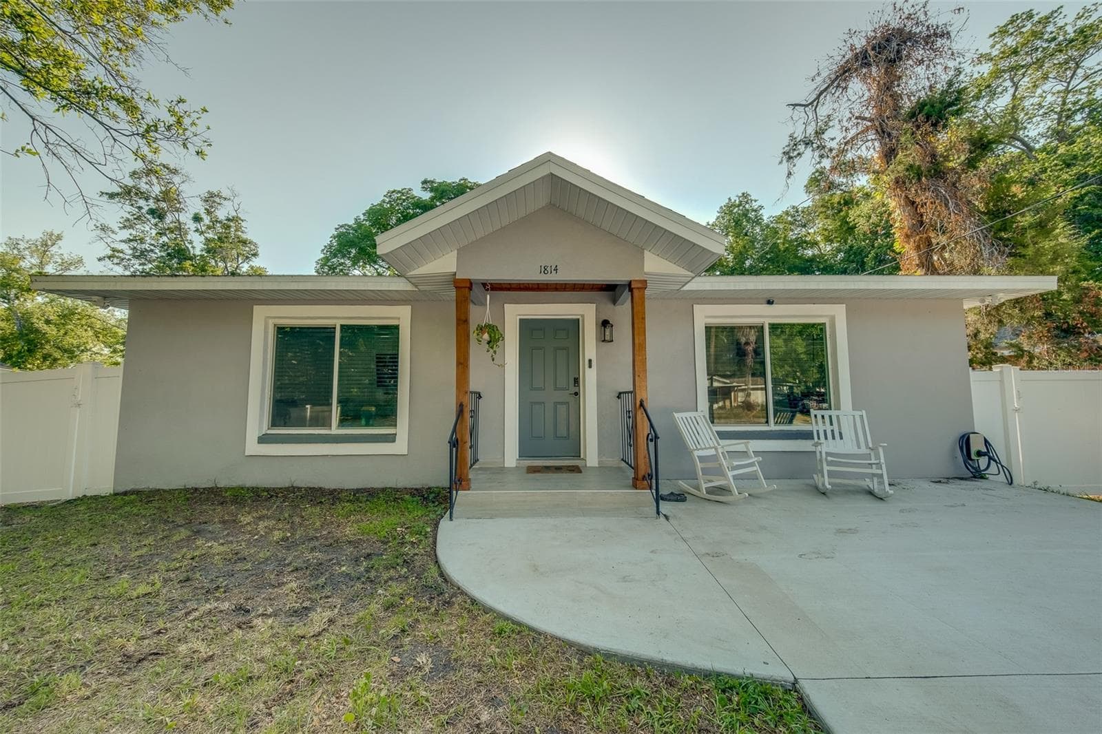 1814 SYLVAN DR