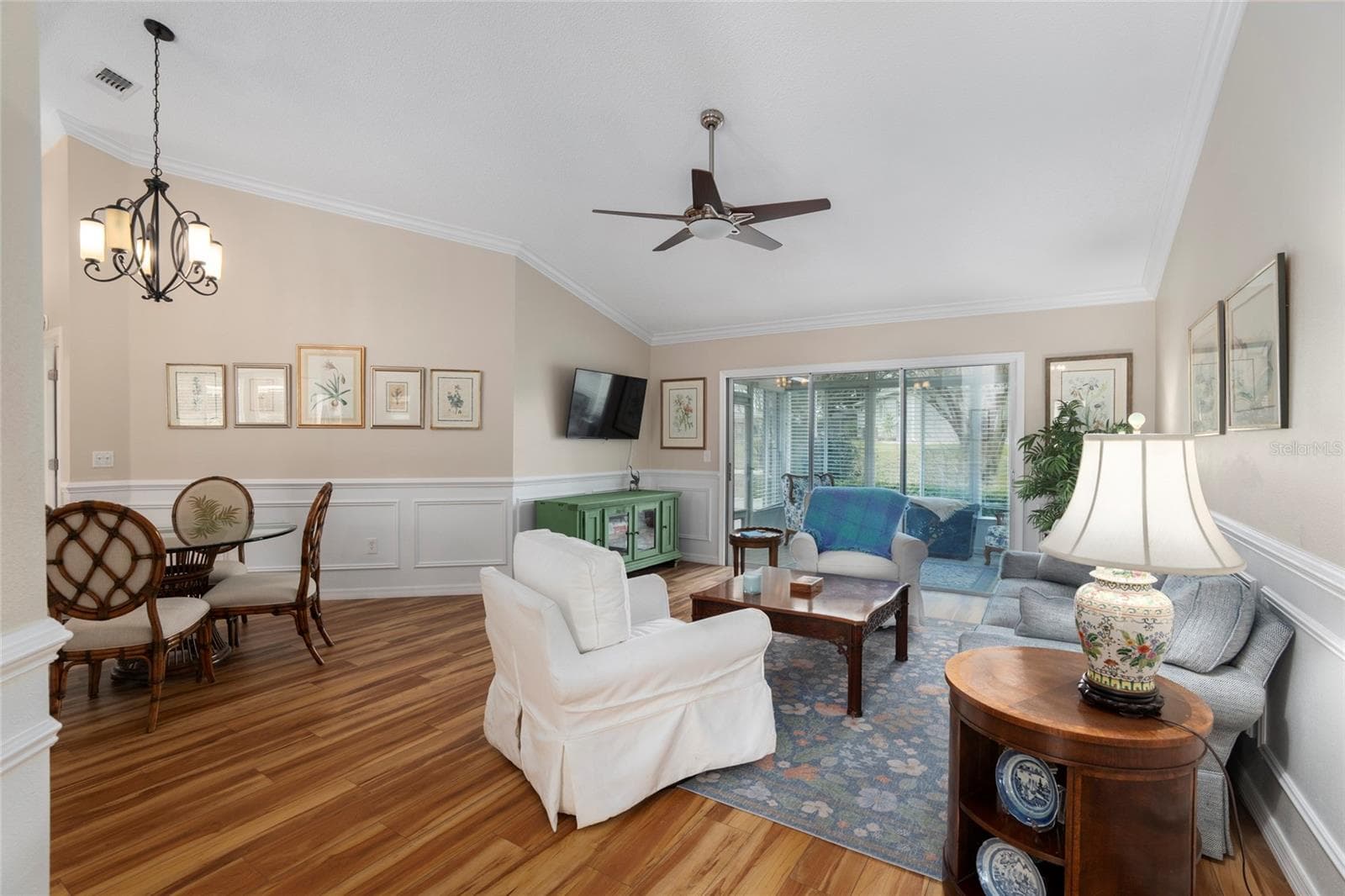 GREAT ROOM - 2318 NW 50TH AVE, OCALA