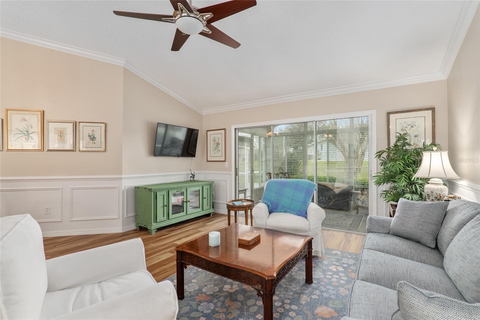 GREAT ROOM - 2318 NW 50TH AVE, OCALA