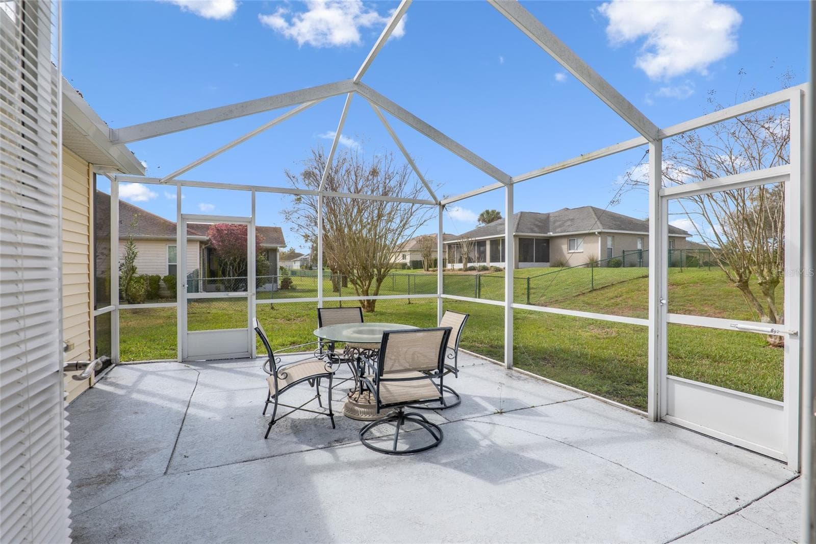 BIRDCAGE ENCLOSURE - 2318 NW 50TH AVE, OCALA