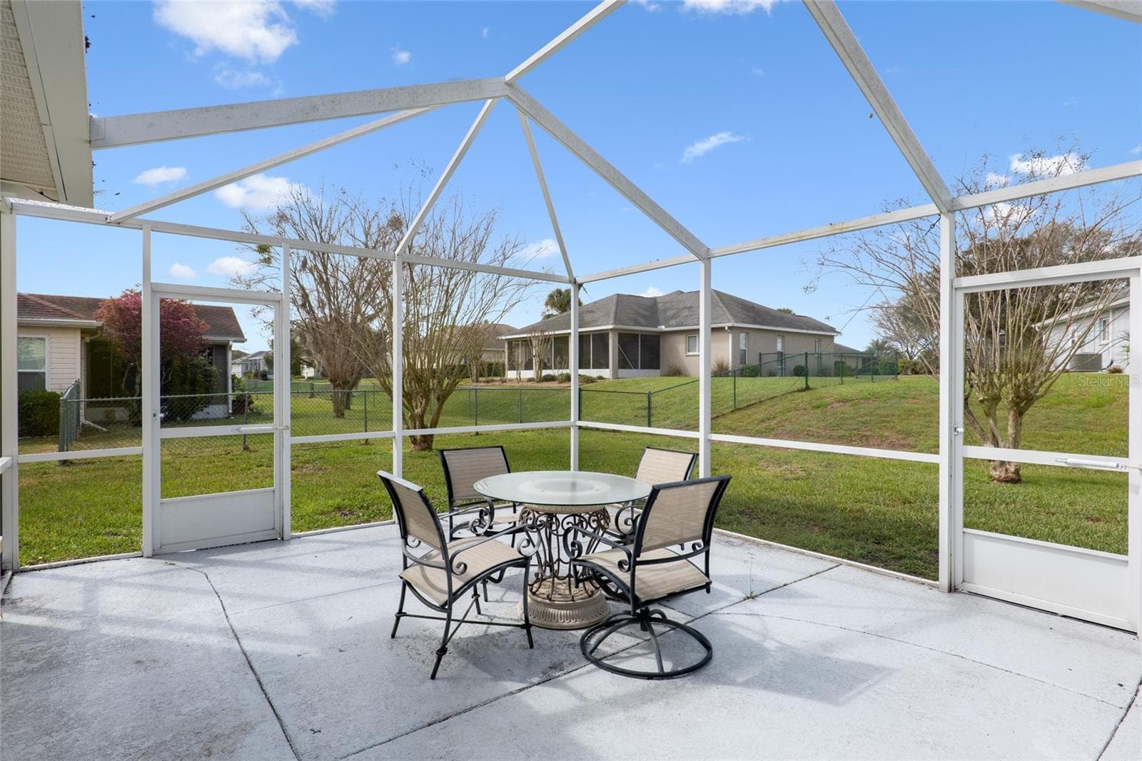 BIRDCAGE ENCLOSURE - 2318 NW 50TH AVE, OCALA
