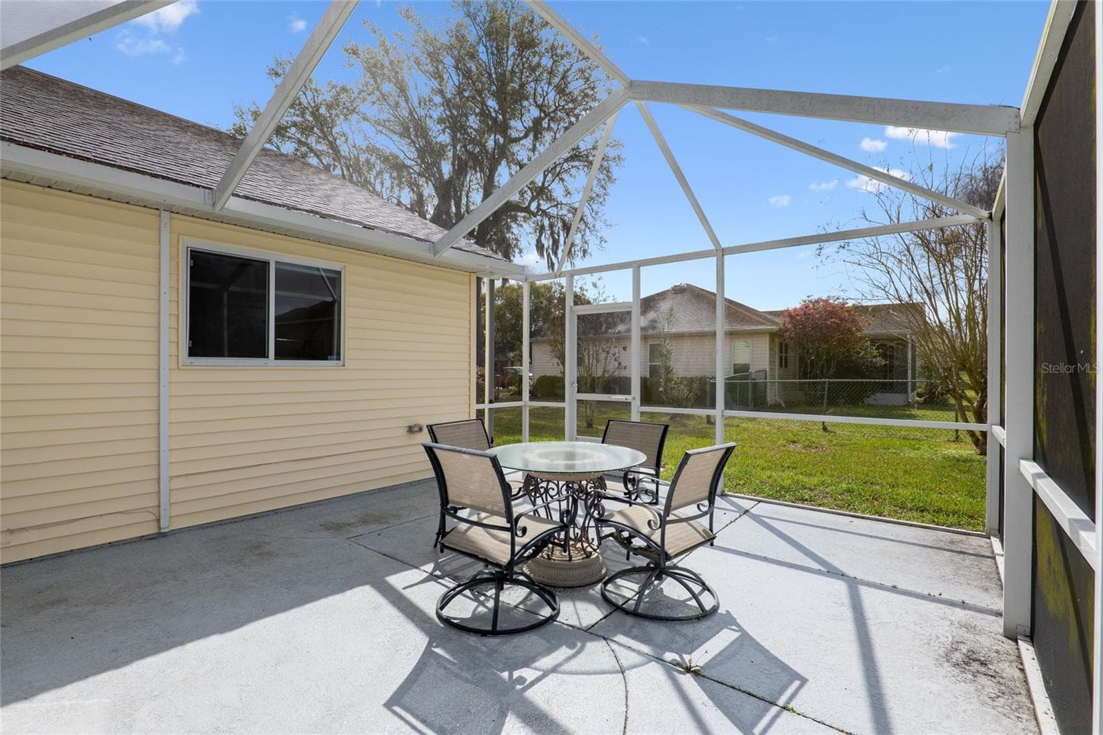 BIRDCAGE ENCLOSURE - 2318 NW 50TH AVE, OCALA