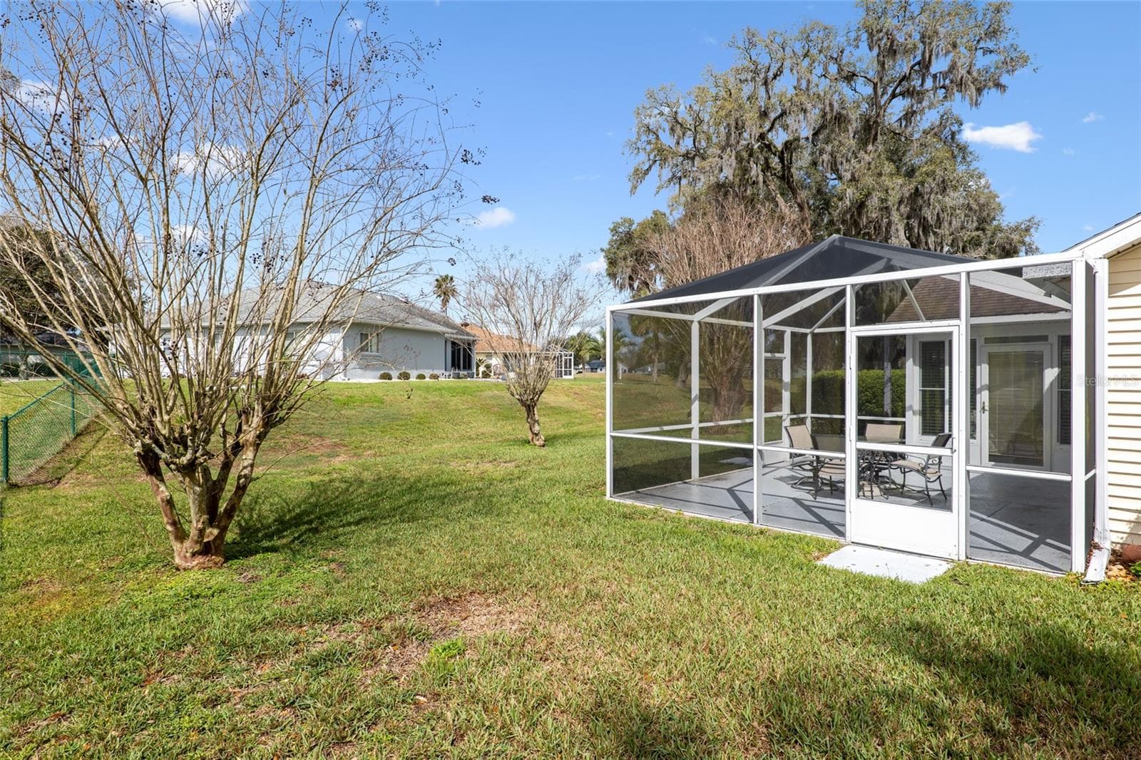 BIRDCAGE ENCLOSURE - 2318 NW 50TH AVE, OCALA