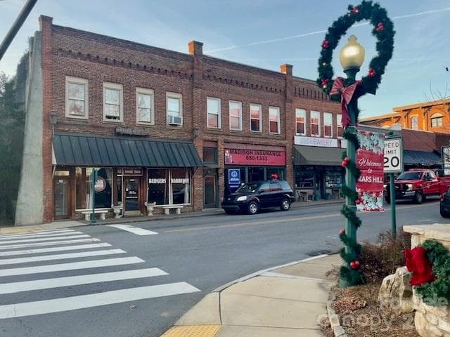 37 S Main Street S