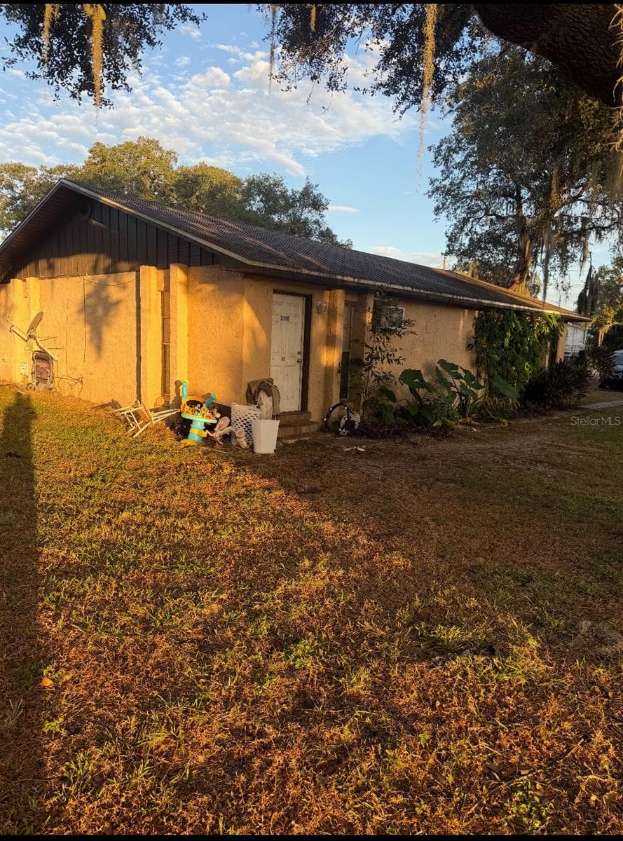 3108 - 3110 - 3112 - 3114 HOLLY ST