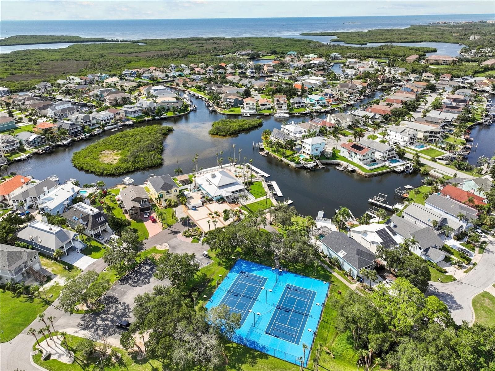 Condominium at 5537 SEA FOREST DR #307, NEW PORT RICHEY, photo 40 of 43