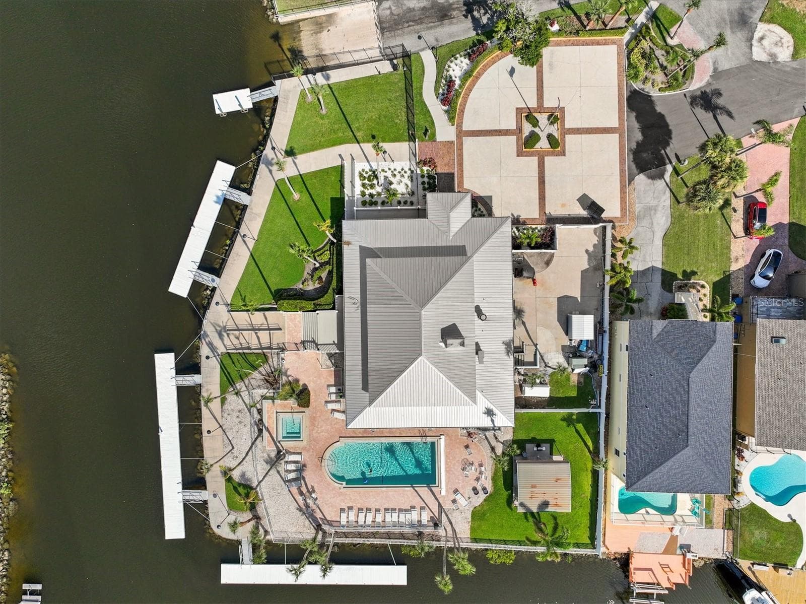 Condominium at 5537 SEA FOREST DR #307, NEW PORT RICHEY, photo 42 of 43